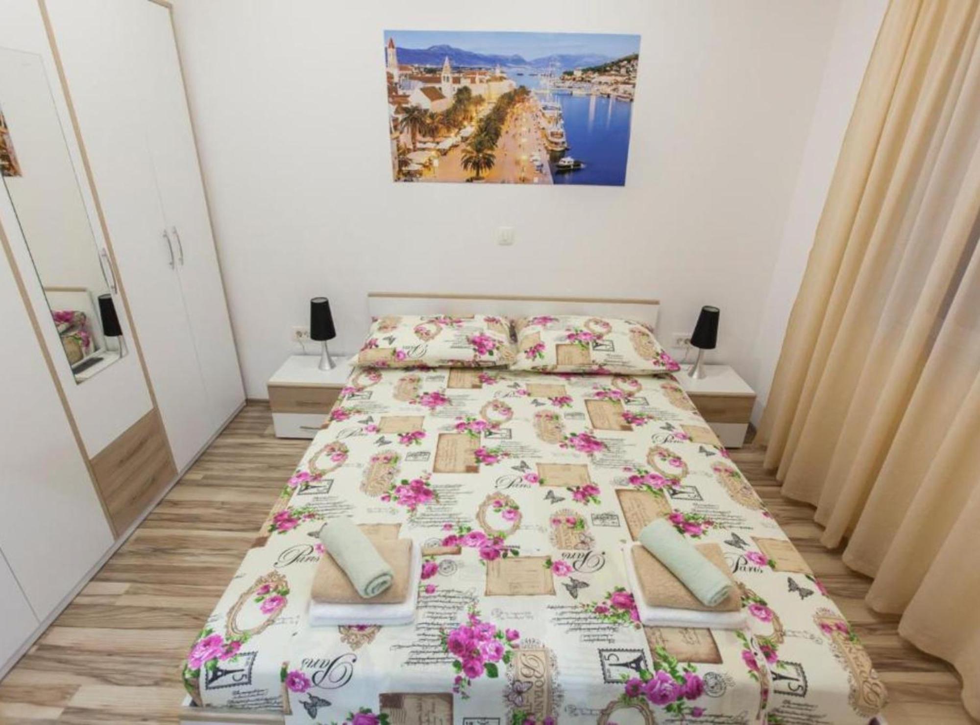 Apartment Dalmatia คาชเตลา ภายนอก รูปภาพ