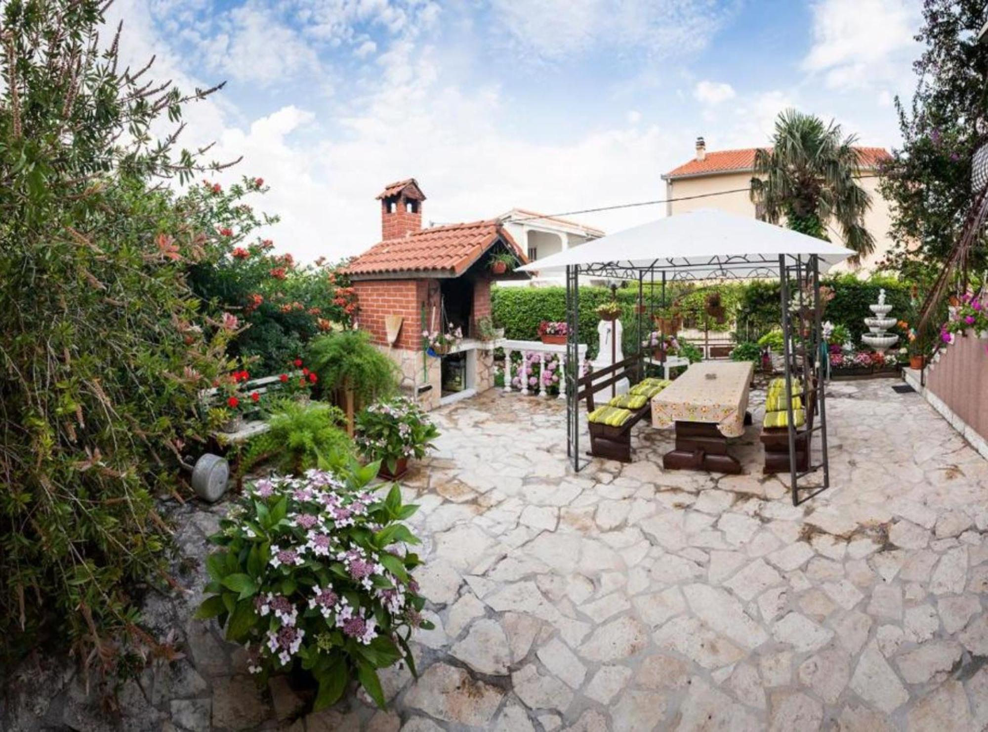 Apartment Dalmatia คาชเตลา ภายนอก รูปภาพ