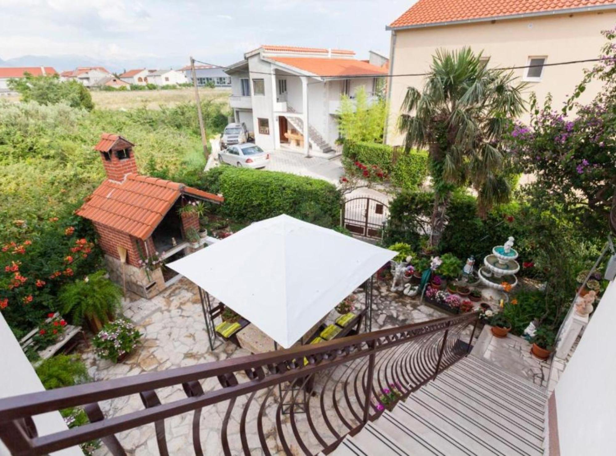 Apartment Dalmatia คาชเตลา ภายนอก รูปภาพ