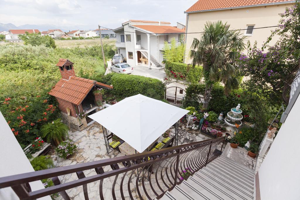 Apartment Dalmatia คาชเตลา ภายนอก รูปภาพ