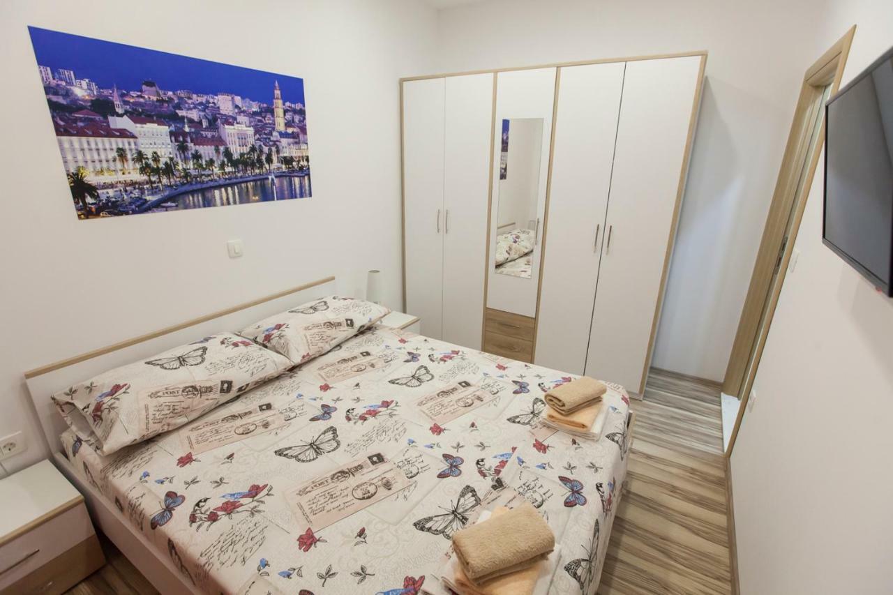 Apartment Dalmatia คาชเตลา ภายนอก รูปภาพ